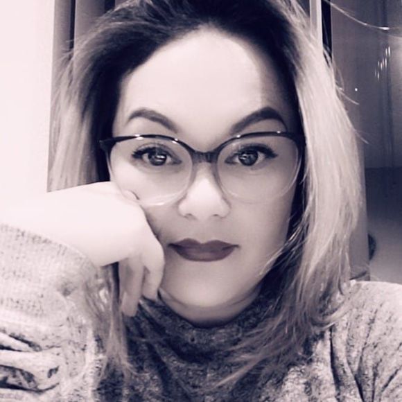 I am cleaning out my closet - Picture 1 of 1